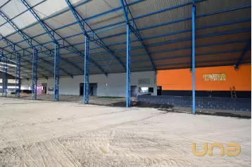 Barracão na Cidade Industrial de 2.700m²