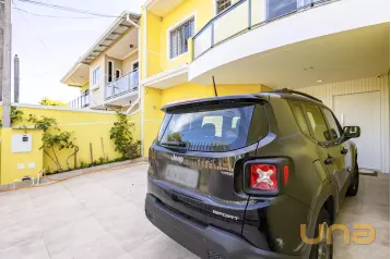 Sobrado 3 quartos no Fazendinha em frente Parque Mairi