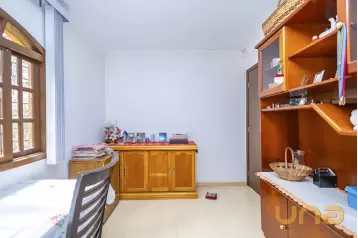 Casa térrea no Campo Comprido