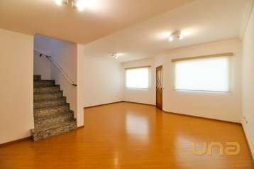 Imobiliária Cilar Vende Sobrado Triplex 3 Quartos no Uberaba c