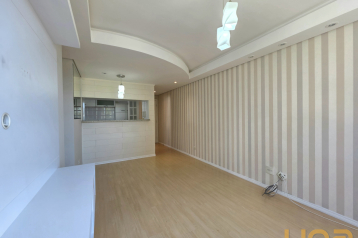 Apartamento com 2 dormitórios para alugar com 62,72m² no Ed. R