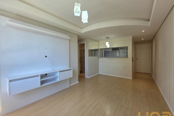 Apartamento com 2 dormitórios para alugar com 62,72m² no Ed. R
