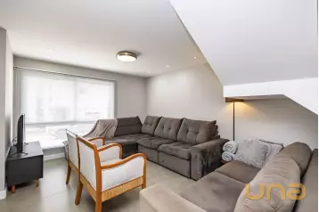 Sobrado  com 3 quartos sendo uma  suite no Atuba