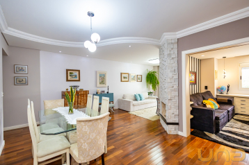 Apartamento com 3 dormitórios à venda com 140,56m² no Ed. Res.