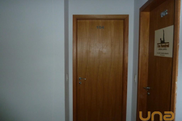 Conjunto para alugar, 29 m² por R$ 1.300,00/mês - Alto da Glór