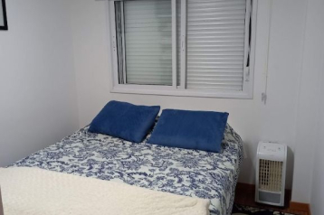 Apartamento com 2 dormitórios para alugar, 96 m² por R$ 3.850,