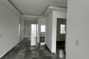 Casa no Gralha Azul de 56,30 m² com 3 quartos  - 05051.010-RZ