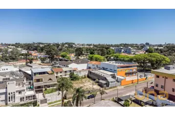 Terreno à venda em Santa Felicidade