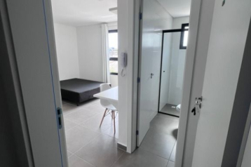 Studio para alugar por R$ 1.800,00/mês - Prado Velho - Curitib