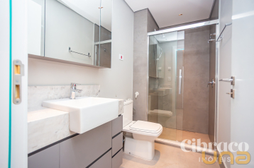 Apartamento mobiliado para alugar com 1 quarto no Batel – Edif