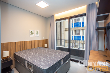 Apartamento mobiliado para alugar com 1 quarto no Batel – Edif