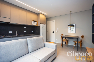 Apartamento mobiliado para alugar com 1 quarto no Batel – Edif