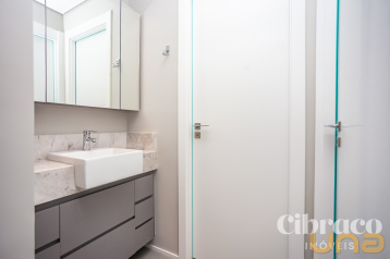 Apartamento mobiliado para alugar com 1 quarto no Batel – Edif