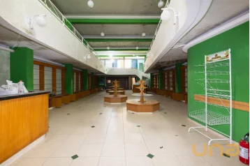 Loja no Centro de 600,00 m²  - 05063.002-RZ