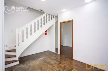 Casa Comercial 210m² São Francisco - Curitiba/PR.
