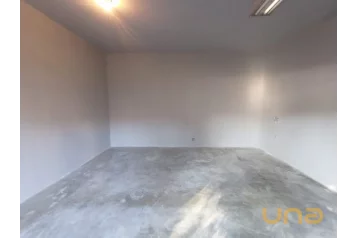 Loja no BAIRRO ALTO de 27,00 m²  - 08224.002-GL