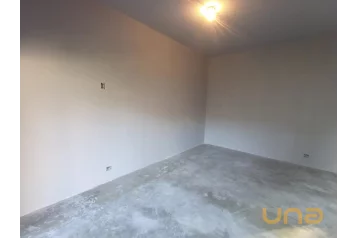 Loja no BAIRRO ALTO de 27,00 m²  - 08224.002-GL