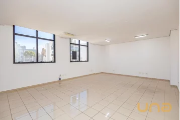 Conjunto Comercial no CABRAL de 60,87 m²  - 33589.030-GL