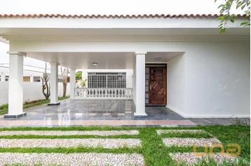 CASA AMPLA NO JARDIM SOCIAL