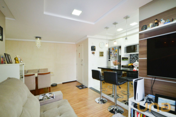 Apartamento com 2 dormitórios à venda, 64 m² por R$ 560.000,00