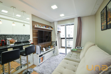 Apartamento com 2 dormitórios à venda, 64 m² por R$ 560.000,00