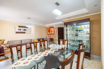 SOBRADO DE ALTO PADRÃO NO BAIRRO PORTÃO – ESPAÇO, CONFORTO E L