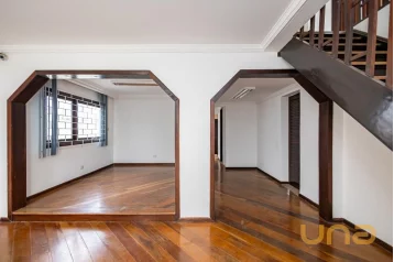 Residência no VILA IZABEL de 284,00 m²  - 40264.001-GL