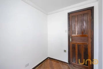 Residência no VILA IZABEL de 284,00 m²  - 40264.001-GL