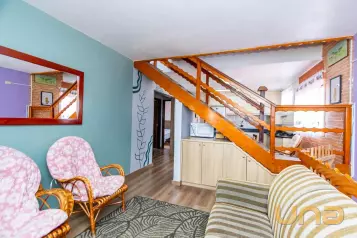 Sobrado em São José dos Pinhais