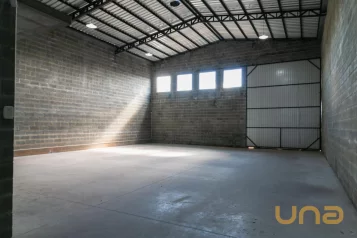 Barracão/Galpão no Canguiri de 192,00 m²  - 04591.002-RZ