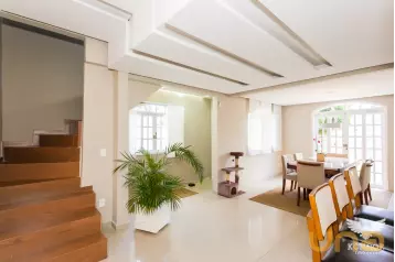 Casa no SANTO INÁCIO com 193,98m²