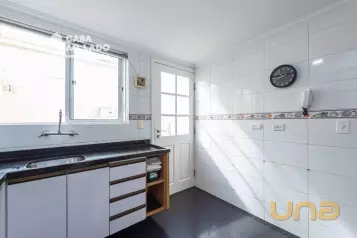 Sobrado Triplex 150m² com 03 quartos no Boqueirão - Curitiba/P