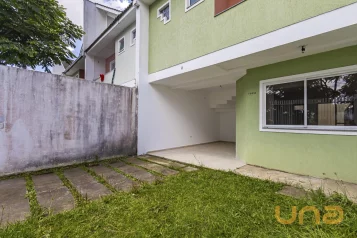 Sobrado de frente pra rua