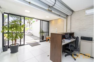 Prédio Comercial 502 m² no Portão/Lindóia - Curitiba/PR.