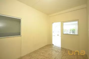 Loja para alugar por R$ 3.500/mês - Barreirinha - Curitiba/PR