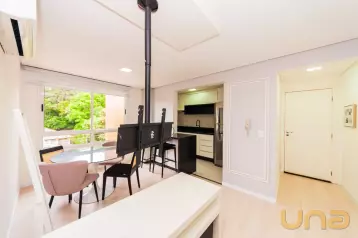 Apartamento em SANTA FELICIDADE com 94,36m²