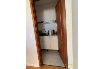 Conjunto comercial - Champagnat