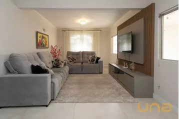 Casa no BUTIATUVINHA com 200m²