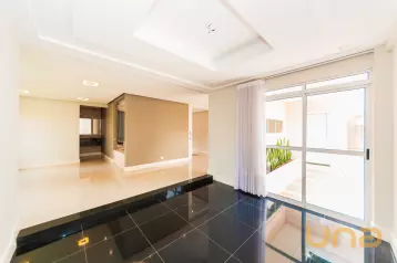 Casa em SANTA FELICIDADE com 270m²