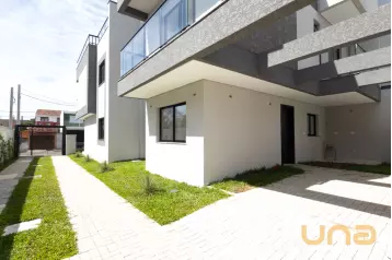 Sobrado em SANTA FELICIDADE com 135m²