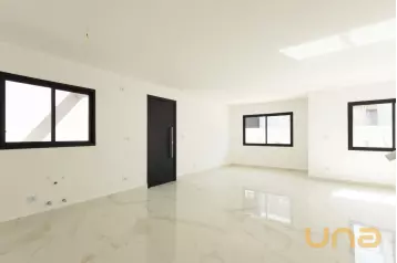 Sobrado em SANTA FELICIDADE com 135m²