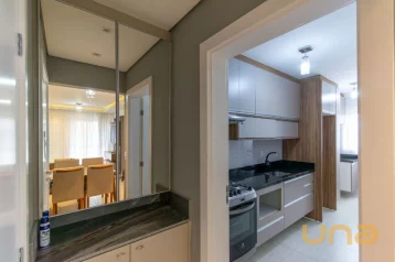 Apartamento semimobiliado à venda no centro de Campo Largo