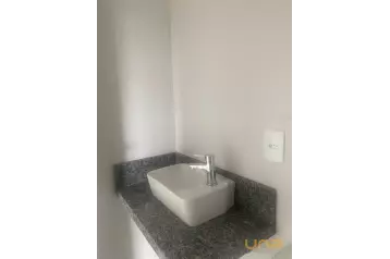 Apartamento no Hauer - Com um quarto - Novo