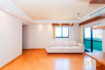 Apartamento no CRISTO REI com 104,82m²