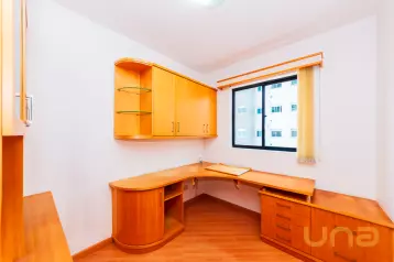 Apartamento no CRISTO REI com 104,82m²