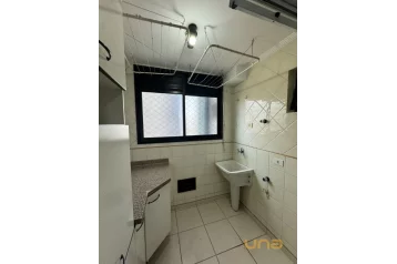Apartamento com 2 dormitórios para alugar, 62 m² por R$ 2.800,