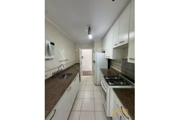 Apartamento com 2 dormitórios para alugar, 62 m² por R$ 2.800,