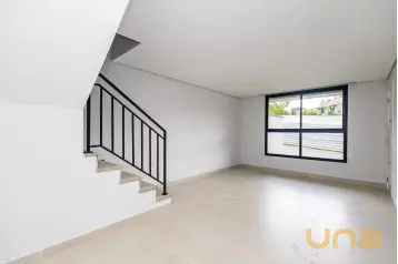 Sobrado em condominio à venda no Abranches