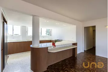 Apartamento Retrofit 130m² com 3 quartos no Batel - Curitiba/P