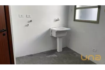 CASA COM 4 QUARTOS - ÁREA TOTAL DE 280m² - SÃO FRANCISCO - REF